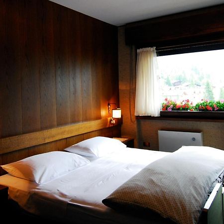 Hotel Orsingher San Martino Di Castrozza Camera foto