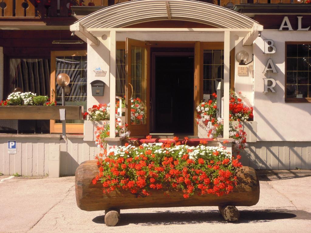 Hotel Orsingher San Martino Di Castrozza Esterno foto