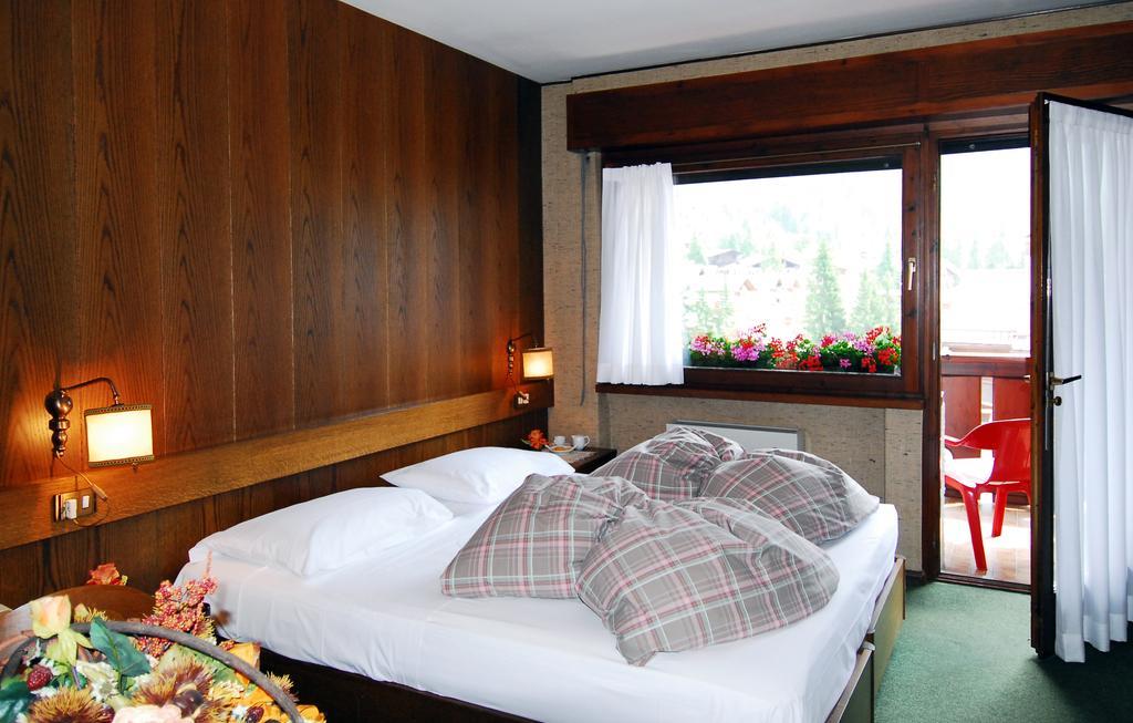 Hotel Orsingher San Martino Di Castrozza Esterno foto
